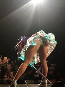 Katy Perry Booty Pics