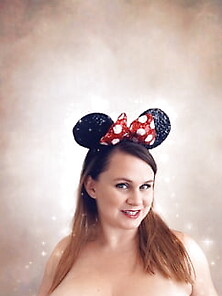 36 Y/o Mom In Minnie Mouse Costume