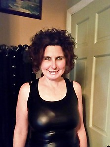 Hot Sexy In Leather Milf
