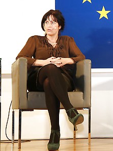 Conference Cunt In Opaque Tights