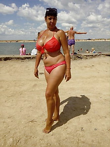 Busty Russian Woman 3542