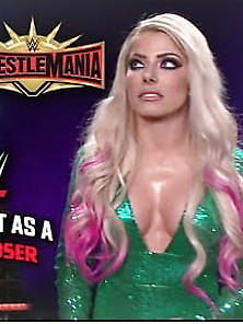 Alexa Bliss Host Wrestlemania 35