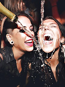 Champagne Showers (4)