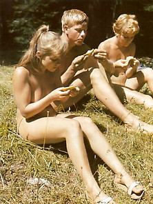 Vintage Amateur And Beach Girls 21