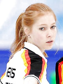 Curling Wm - Stella Heiss