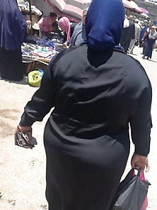Huge Ass Bbw Hijab Mom