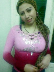 Egyptian Girl....  Dloo3A W Lazeza