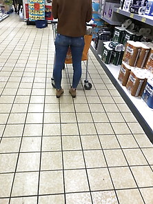 Shopping Ass