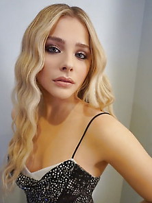Sexy Chloe M Is Stunning