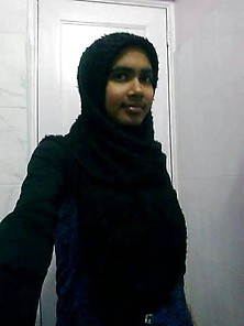 Sri Lankan Fathima Afiya Galle Girl
