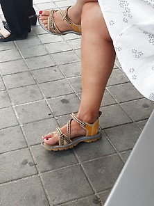 Candid Legs And Feet Of Sexy Milf