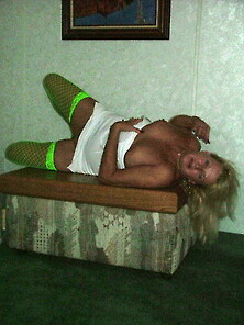 Big Tits Stockings Adonna From United States