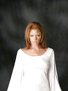 2007-11-15 - Zara Of Boulriax - Zara The White