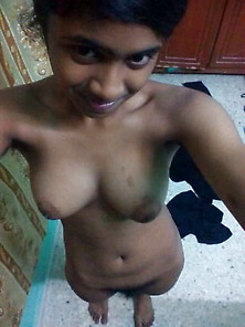 Indian Teen Nude Selfie
