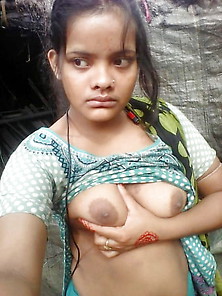 Tamil Village Girl Nude Selfie