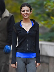 Victoria Justice Cute Yummy Sweetie Pie!!