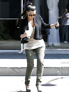 Kim Kardashian Cleavy In Ebony Headed To Katsuya Restaurant