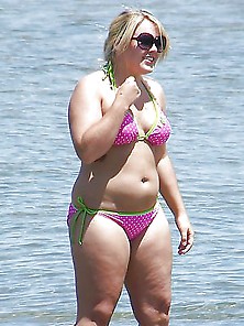 So Hot! Chubby In Pink