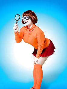 Velma Dinkley Is A Slut!