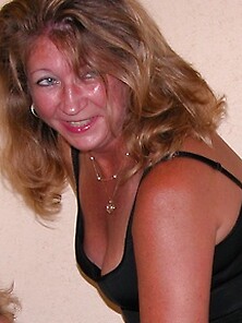Milf Devlynn From United States Close Friends