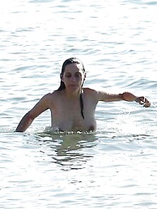 Topless Pics Of Marion Cotillard