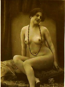 Vintage Lady's & Posture-Num-039