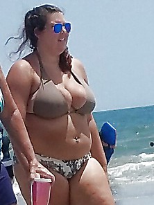 More Sexy Bbw At The Beach