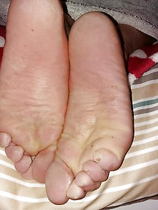 Rianna's Sexy Feet