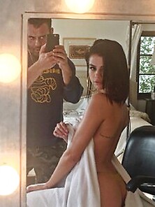 Topless Photo Of Selena Gomez