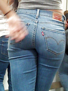 Teen Ass & Butt In Nice Tight Blue Jeans