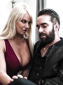 Blonde Mature London River Shagged By Bearded Dude