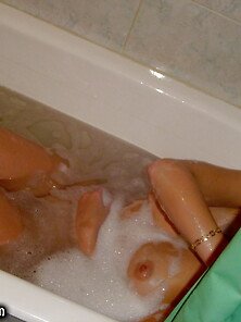 Russian Chick Inside Tub