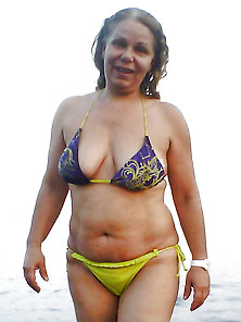 Bbw Matures And Grannies At The Beach 200