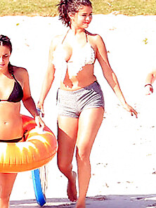 Selena Gomez Bikini Top And Huge Cameltoe In Mexico