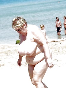 Bbw Matures And Grannies At The Beach 272