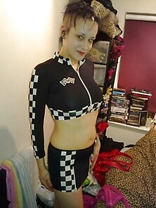 Emo Chicks Displaying Their Sexy Bodies