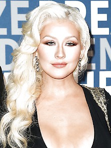 Christina Aguilera - Sexy Cleavage