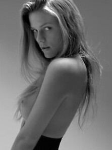 Brooklyn Decker Best Nude Photoshoot
