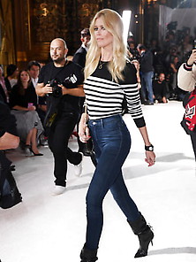 Claudia Schiffer - Sexy Milf In Tight Jeans
