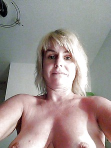 Naked Wife Iva From Czech Republic