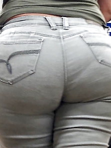 Latina Slut With Huge Ass !!