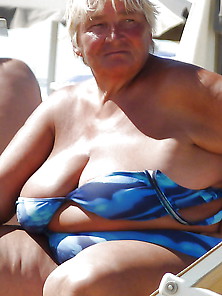 Bbw Matures And Grannies At The Beach 307