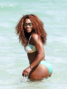 Serena Williams Shows Off Her Bikini Body