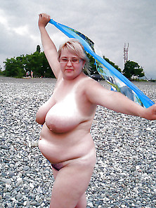 Bbw Matures And Grannies At The Beach 271