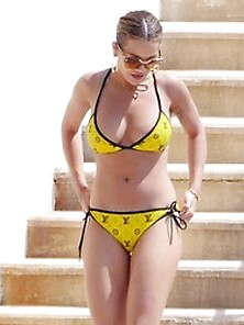 Rita Ora Wearing A Yellow Bikini In Cannes