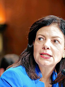 I Love Conservative Kelly Ayotte's Face