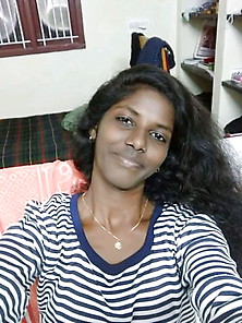 Tamil Hot College Teen Sindhu Selfie