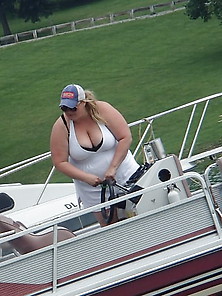 Bbw On The Boat