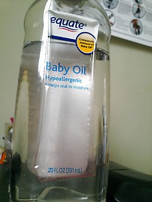20 Oz Baby Oil Bottle In My Ass !