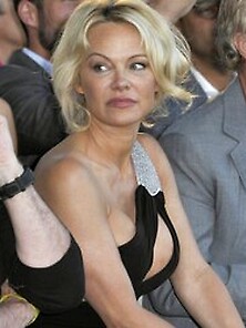 Pamela Anderson Is A Great Looking Milf